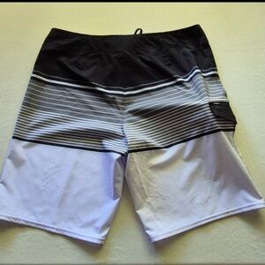 O'NEILL MEN'S Boardshort Color MUL Size 34.